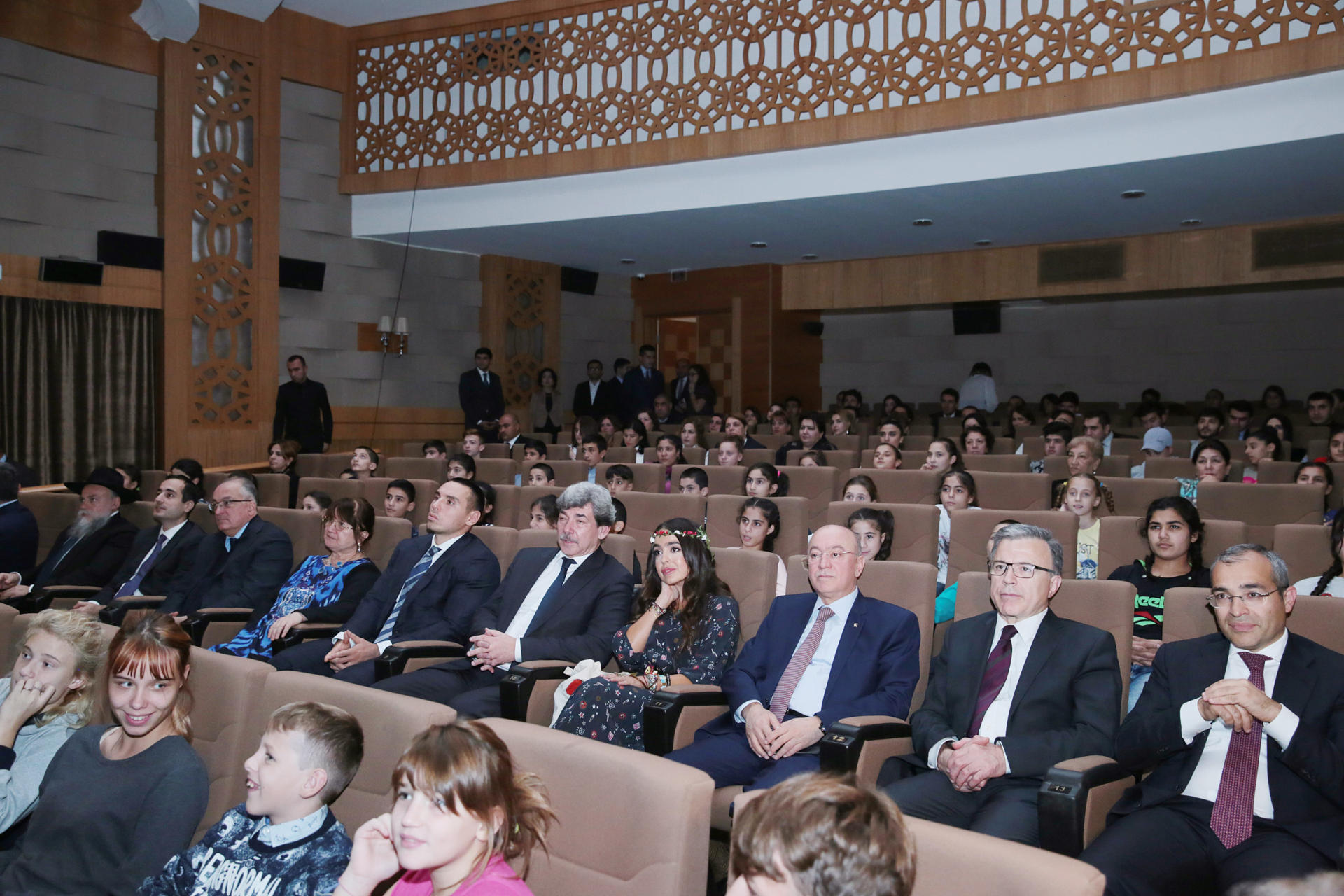 Leyla Əliyeva:  Dünyada ən böyük qüvvə - sevgi, xeyir və inamdır - FOTO