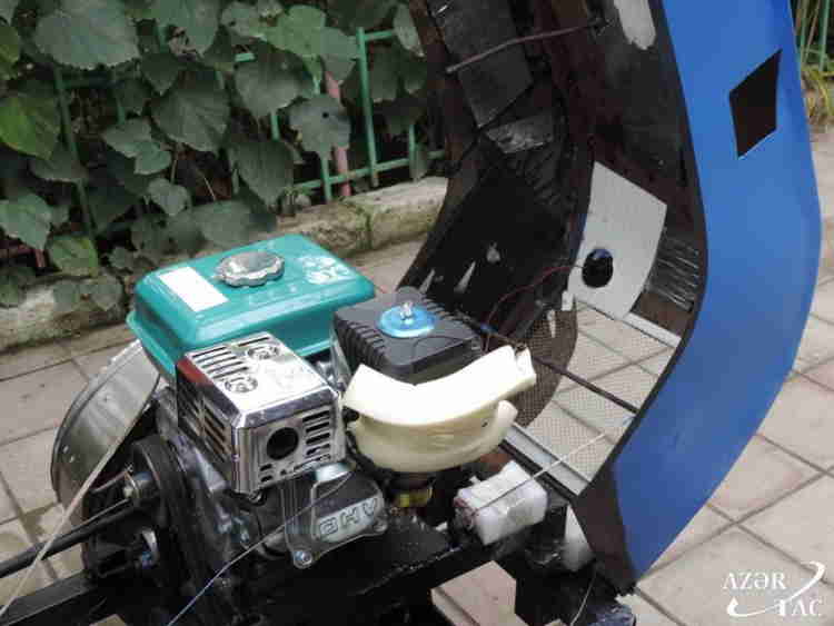 18 yaşlı gənc traktor düzəldib -  FOTOLAR