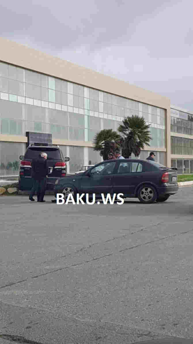 Bakıda Lexus Opellə    TOQQUŞDU - FOTOLAR