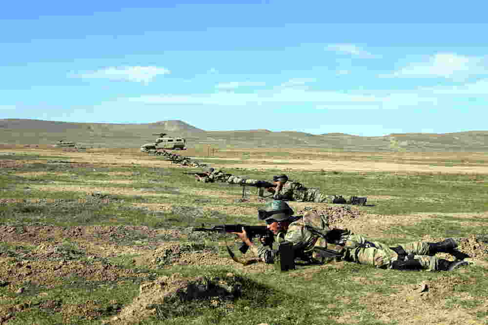 Azərbaycan əsgəri hədəfi belə nişan aldı -  FOTOLAR