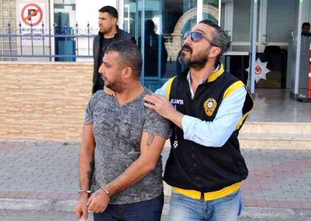 Dustaq həbsxanadan qaçdı: gizləndiyi evdə azərbaycanlı sevgilisiylə yaxalandı - FOTO