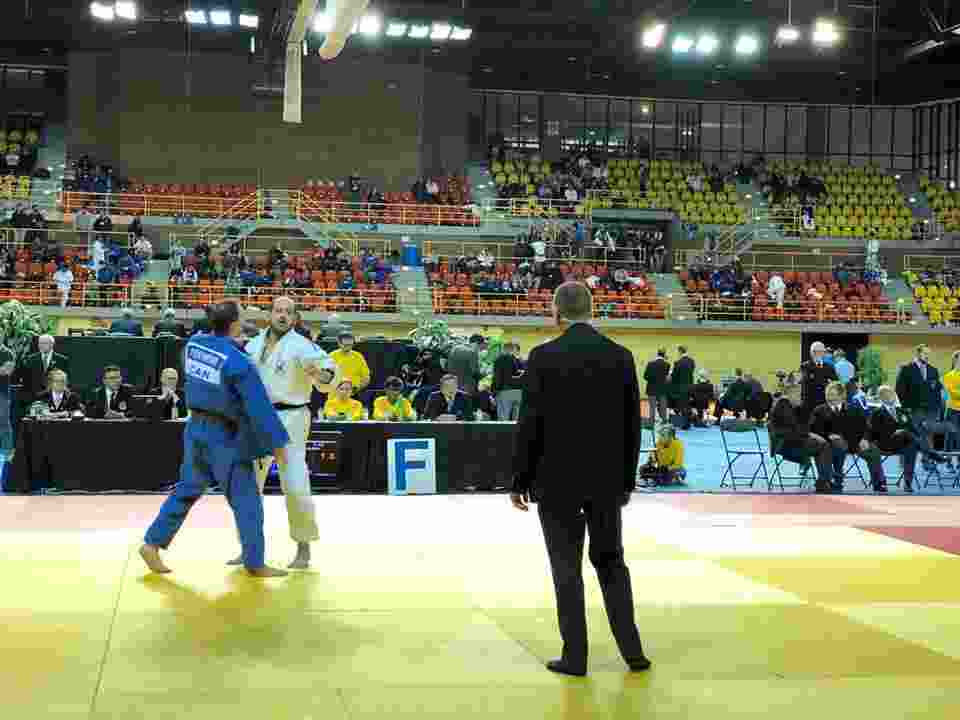 Xaricdə yaşayan daha bir idmançıdan medal sevinci  - FOTO