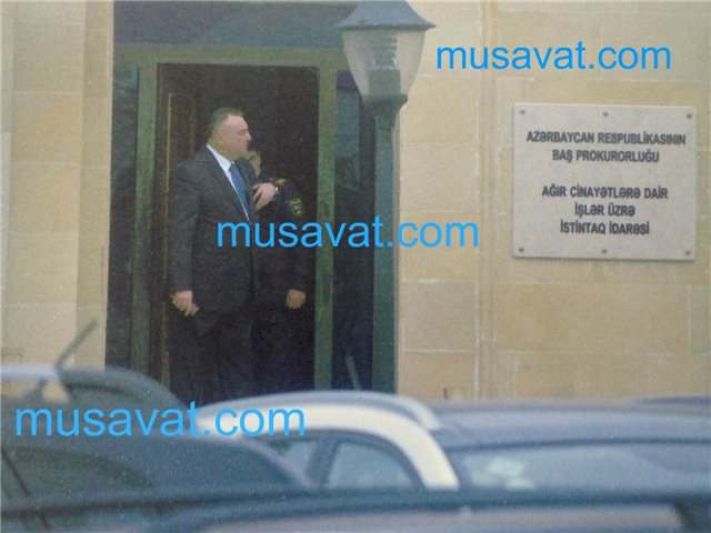 Baş Prokurorluğa çağırılan Eldar Mahmudovun son görüntüləri - FOTO