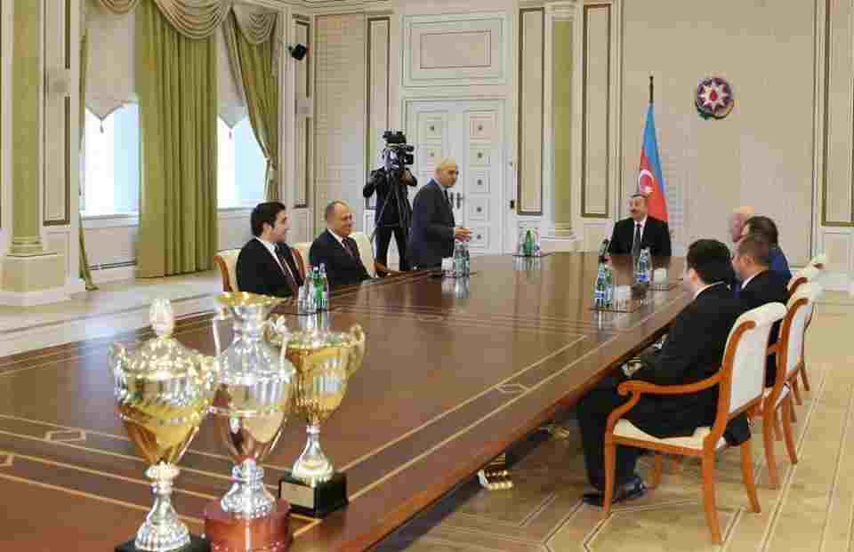 Prezident şahmatçıları qəbul etdi -   FOTOLAR