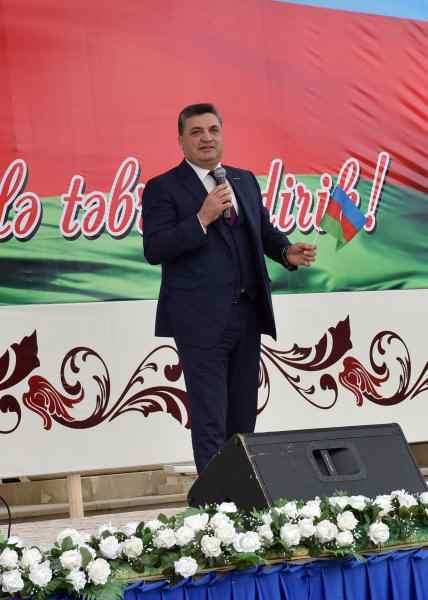 Sumqayıtda  BAYRAQ BAYRAMI â€“ FOTOLAR