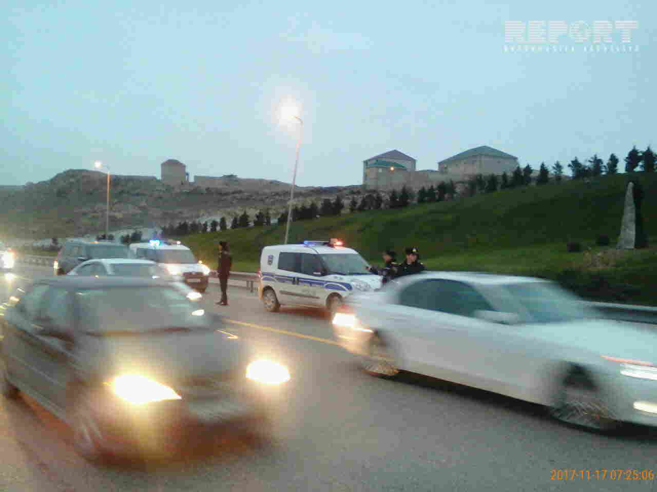 Bakıda AÄžIR QƏZA:   Piyadanın əli və ayağı qoparaq yol kənarına düşdü (FOTOLAR)