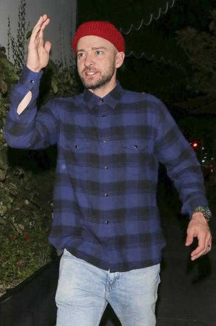 Məşhur cütlük küçədə belə görüntüləndi - FOTOLAR