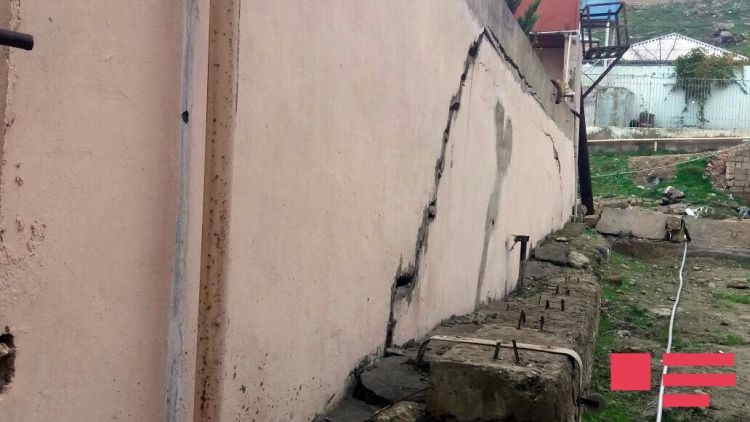 Bakıda bu bina sürüşə bilər -  Nazirlik AÇIQLADI (FOTOLAR)