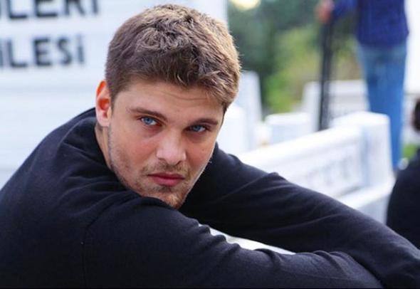 Fazilet hanımın kızları aktyorunun bu görüntüsü izləyiciləri təəccübləndirdi - FOTO