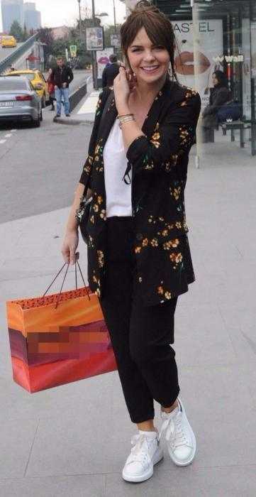 8 aya 35 kiloqram arıqlayan aktrisanı bir də indi görün -  FOTO