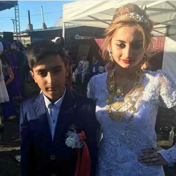 14 yaşlı qız 13 yaşlı oğlana ərə getdi  -  Azərbaycanda ŞOK OLAY (FOTO)