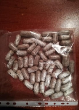 Gömrükdə saxlanılan şəxsin mədəsindən 55 büküm heroin çıxdı  - FOTO