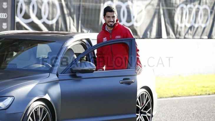  Barselonanın üzvlərinə avtomobil payladılar  - FOTOLAR