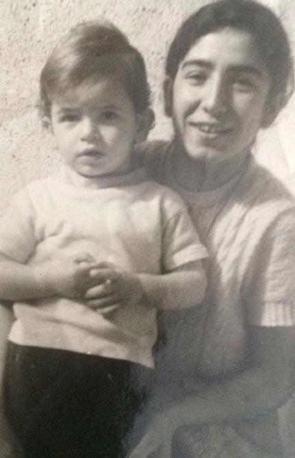 Kim bilərdi ki, bu uşaq illər sonra çox məşhur olacaq -  FOTO