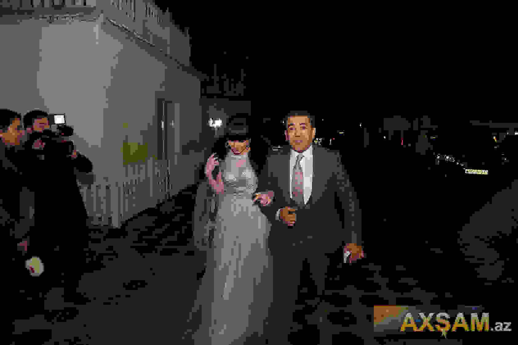 Bozbash picturesin Şöşüsü xanımı ilə  - FOTO