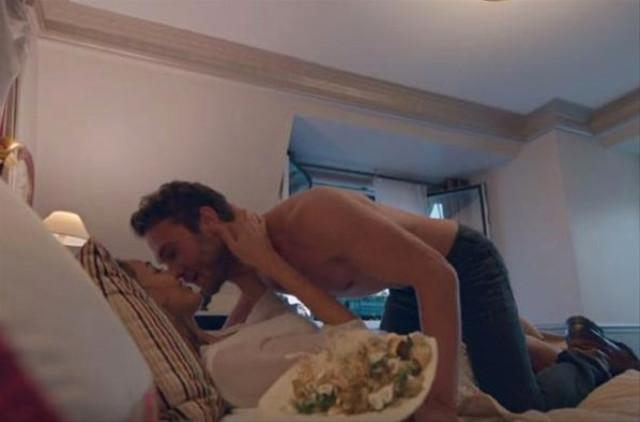  Məşhur serial sevişmə səhnələrinin qurbanı oldu  - FOTO