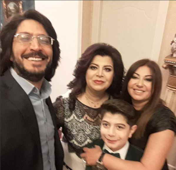 Gülər Əhmədova oğlunu nişanladı  - FOTO