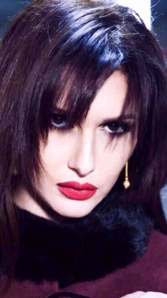 Vicdan haqqı serialından ayrılan Larisa yeni görünüşü ilə  təəccübləndirdi - FOTO