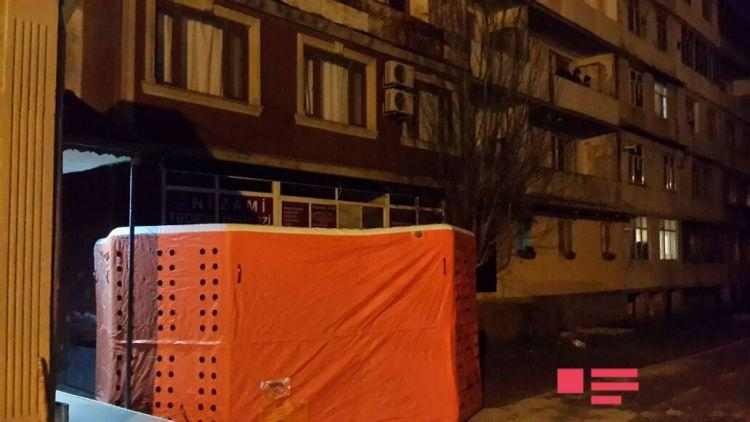 Bakıda gənc özünü binadan atmaq istədi -  Bir neçə ay öncə qardaşı intihar etmişdi (FOTO-VİDEO)