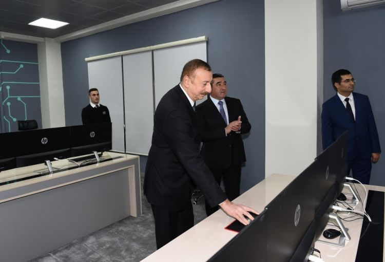 İlham Əliyev   Sumqayıtda (YENİLƏNİB-3-FOTOLAR)