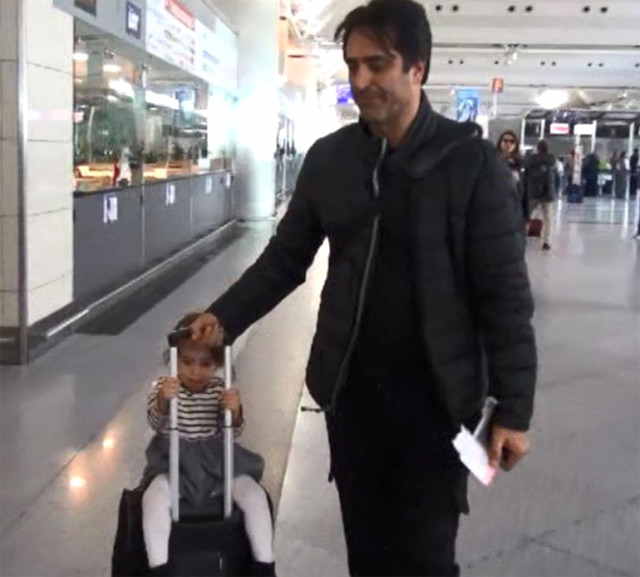 Mahsun Kırmızıgül qızını hava limanında əyləndirdi -  FOTOLAR