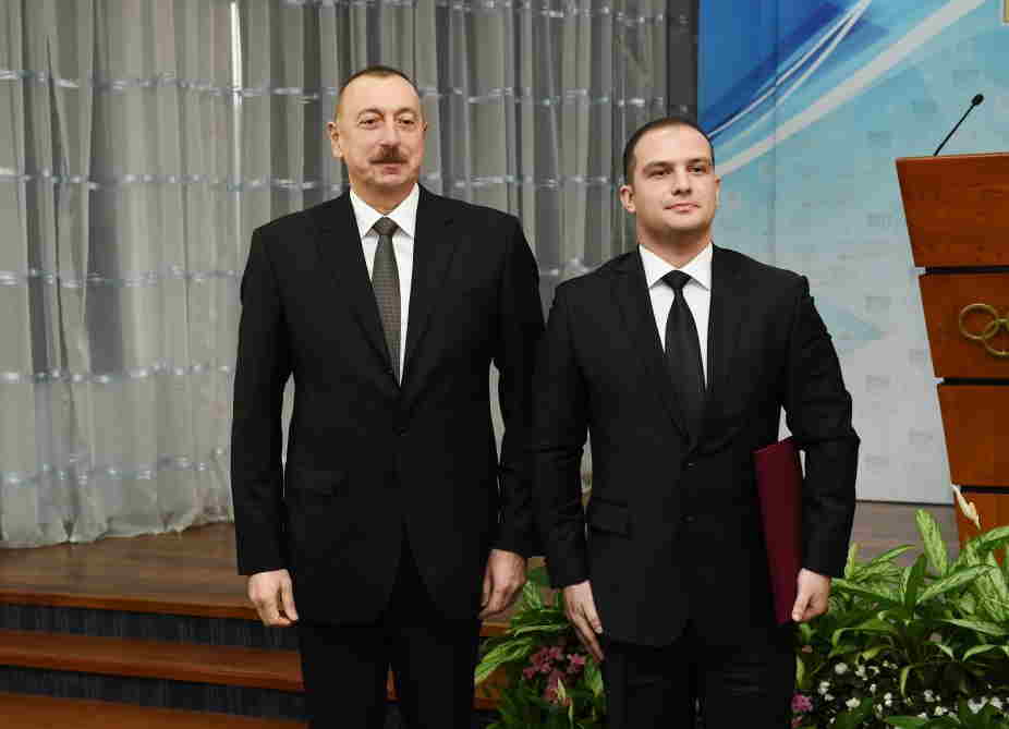 İlham Əliyev  idmançılara ev verdi  - FOTO-YENİLƏNİB