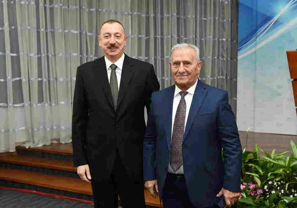 İlham Əliyev  idmançılara ev verdi  - FOTO-YENİLƏNİB