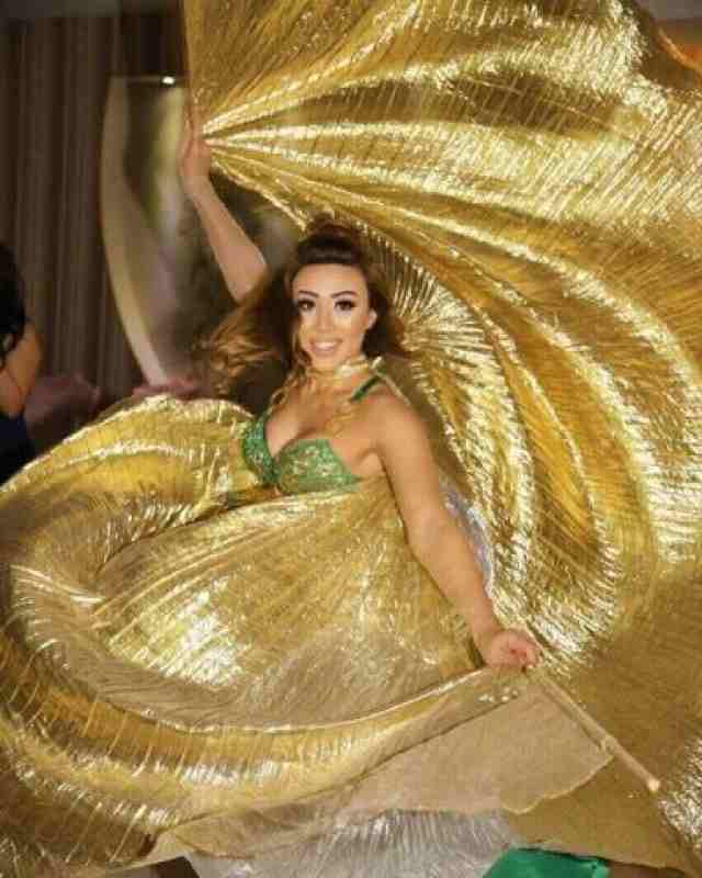 Cəmi bir gecə üçün 100 min dollar ... -   Vəzifəli şəxsdən rəqqasəyə intim təklif (FOTOLAR)