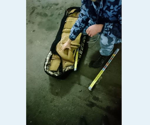 Avtomobil oturacağının altından görün nə çıxdı? -  Gömrük ƏMƏLİYATI (FOTO)