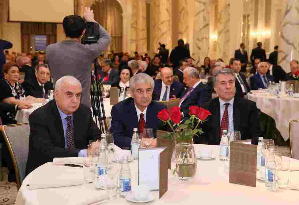 Bakıda YAP təşkilatçılığı ilə keçirilən konfransdan -  FOTOLAR