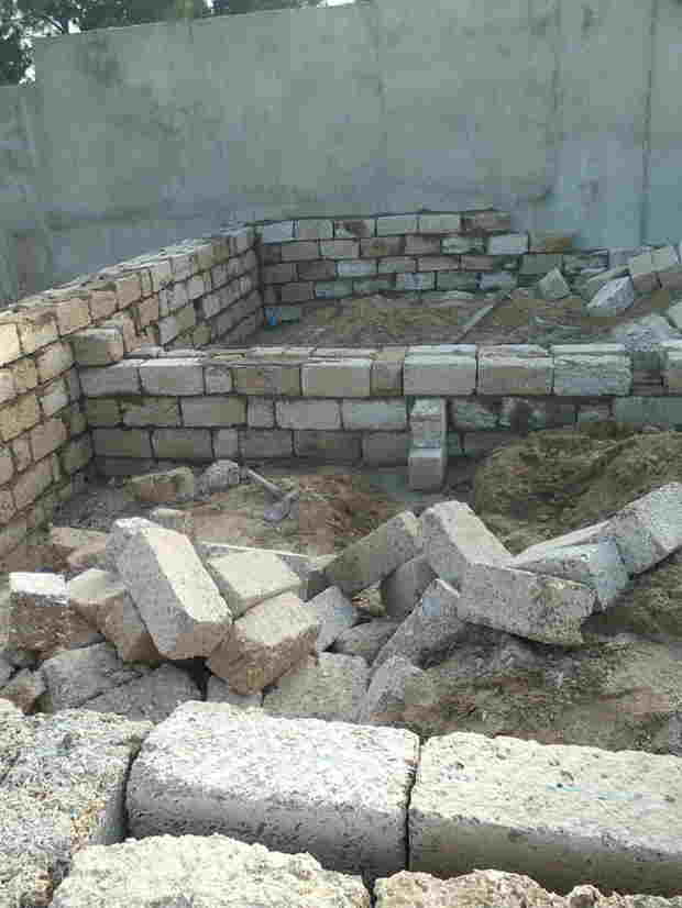 Suraxanıda 2.5 hektarlıq meşə sahəsi ələ keçirildi:  Ağaclar qırılır, ərazidə villa tikilir (FOTOLAR)