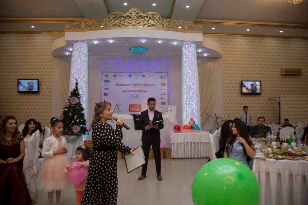  Jurnalistlər ümumrespublika karnavalı keçirdilər  - FOTO