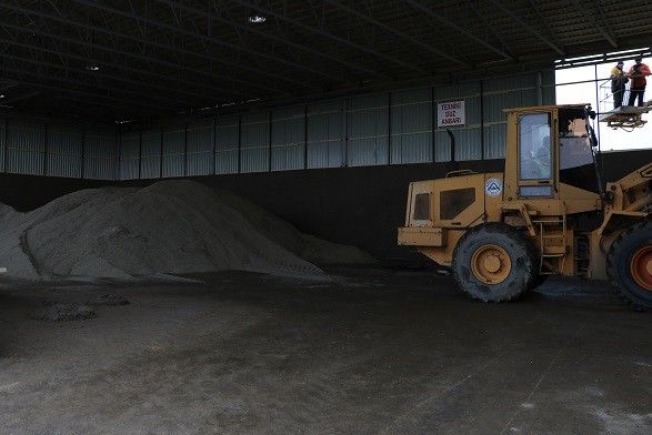 Bakıda qar və buza görə anbar tikildi -  Saleh Məmmədov açılışını etdi (FOTO)