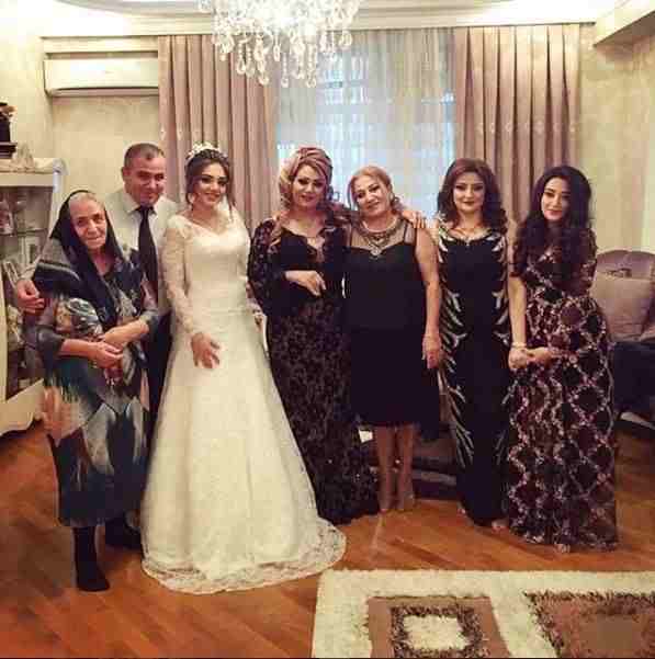 Mənzurə qızını gəlin köçürdü -  FOTOLAR