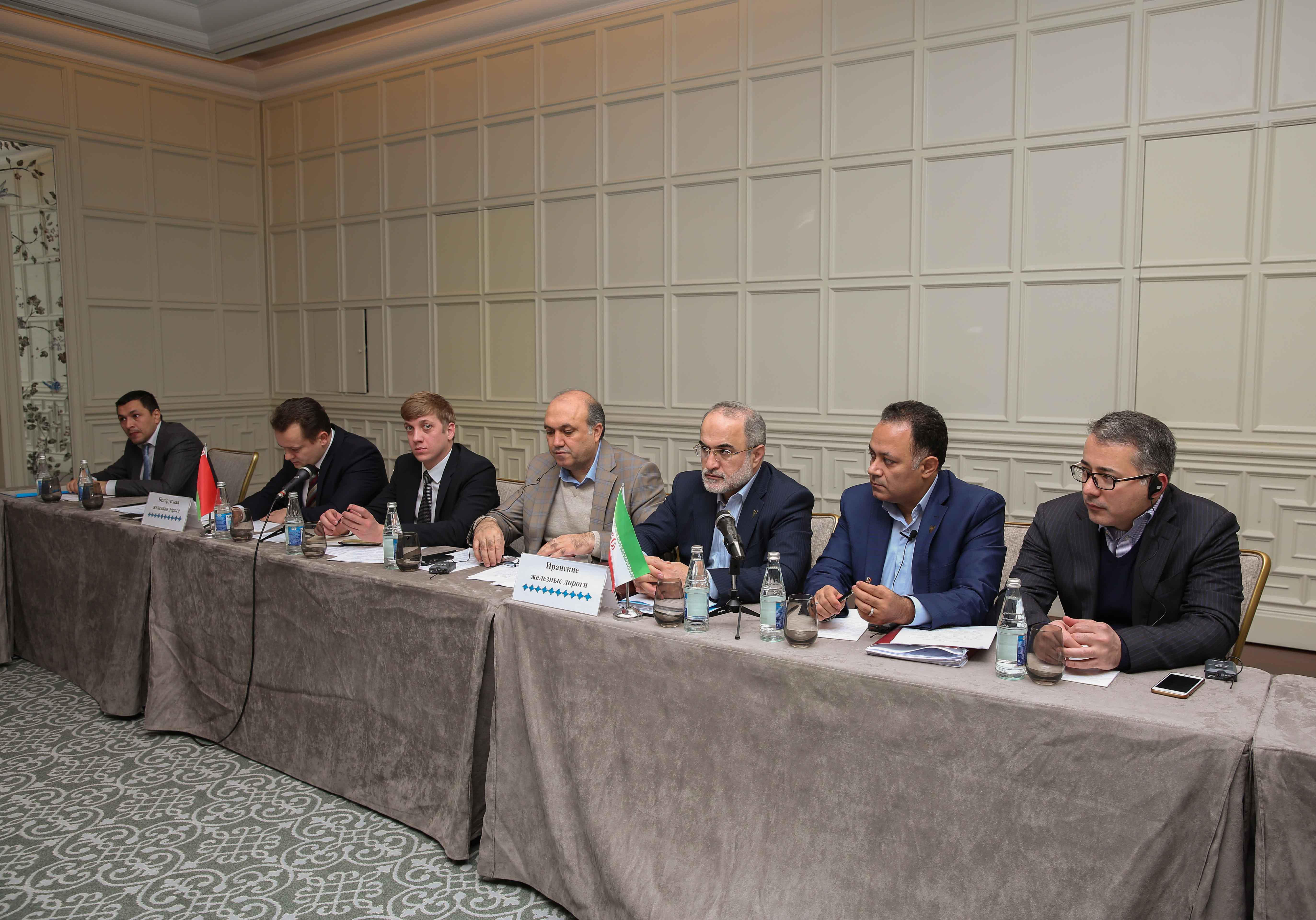 Şimal-Cənub Beynəlxalq Nəqliyyat dəhlizinin inkişaf perspektivləri müzakirə olun - FOTOLAR