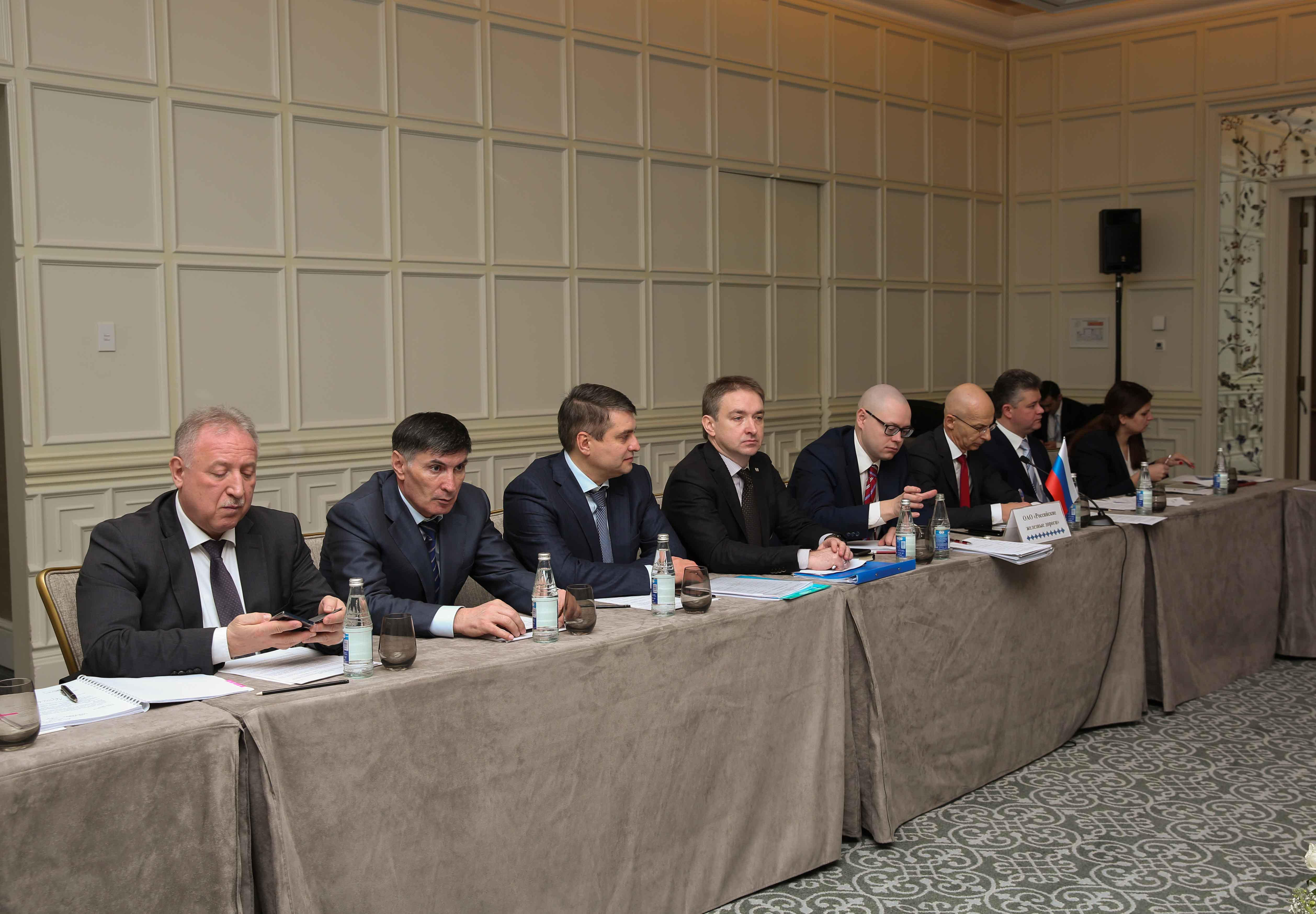 Şimal-Cənub Beynəlxalq Nəqliyyat dəhlizinin inkişaf perspektivləri müzakirə olun - FOTOLAR