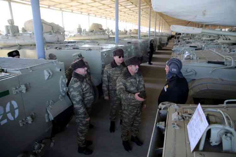 Zakir Həsənov ön xəttdə -  döyüşə hazırlıq vəziyyəti yoxlanılıb - FOTO