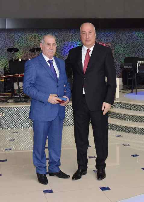 Bu şəxslərə dövlət mükafatları verildi - FOTOLAR