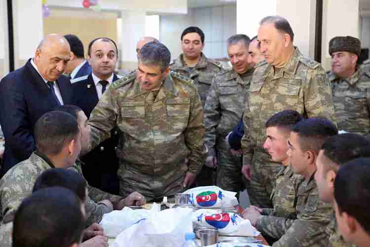 Zakir Həsənov əsgərlər və onların yaxınları ilə görüşdü -  TAPŞIRIQ VERDİ (FOTOLAR)
