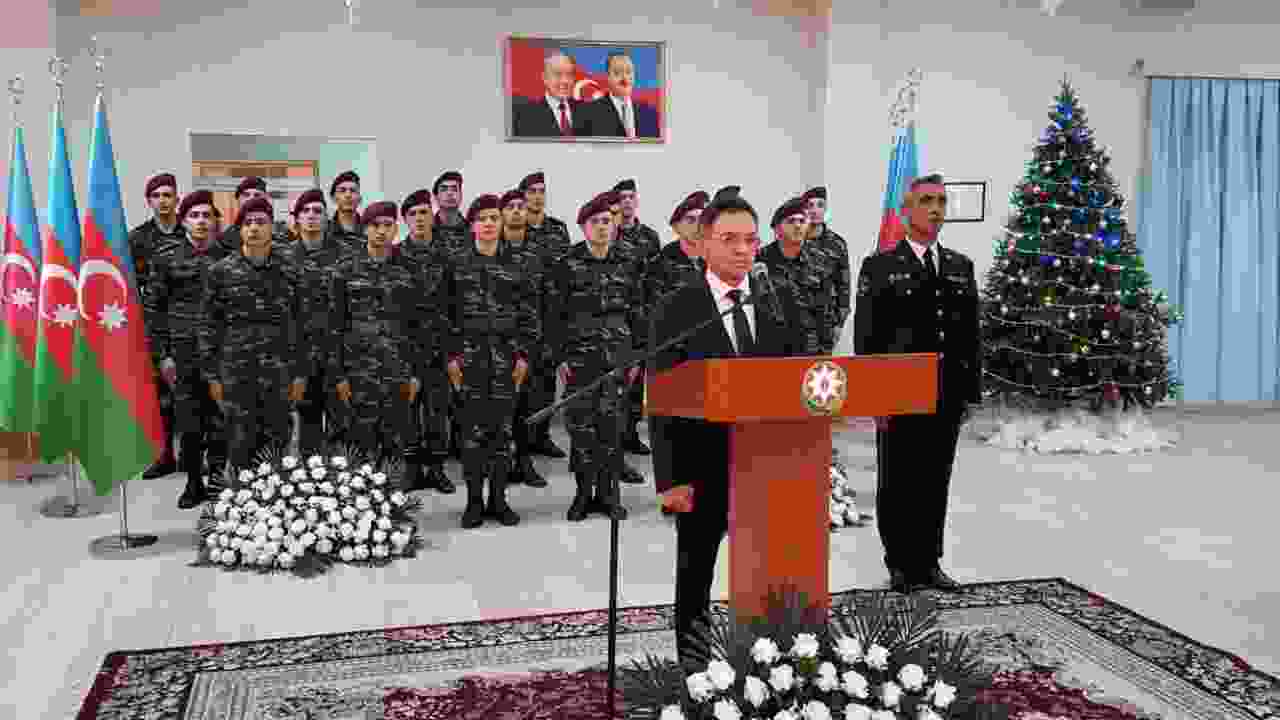 DTX rəisi əsgərlərlə birgə bayram tədbirində - FOTO