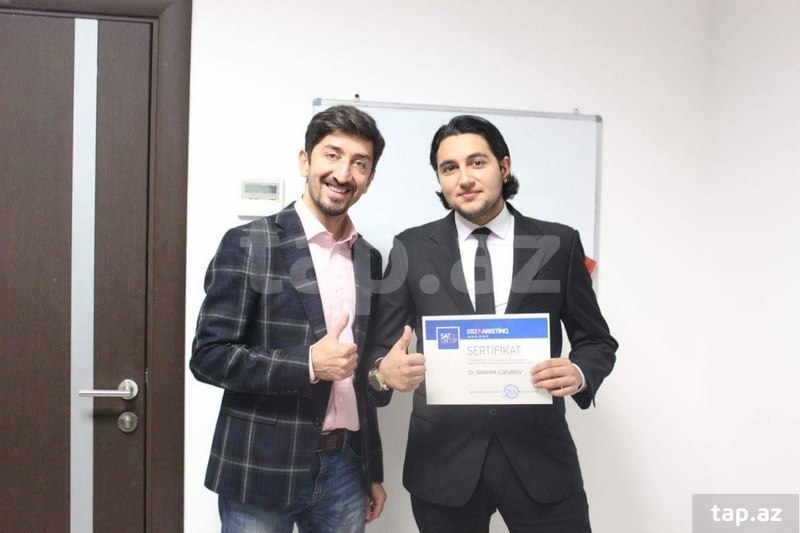 Bakıda məşhur özəl klinikanın həkimi alış-veriş saytında  sevgili axtarışına çıxdı â€“ FOTO
