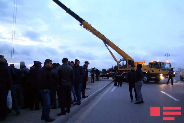 Avtobusunun dərəyə aşması nəticəsində yaralanan  15 nəfərin ADI AÇIQLANDI (YENİ-3-FOTOLAR)