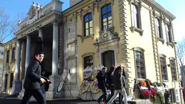 Hababam sinfinin məşhur aktyoru dəfn olunur -  FOTOLAR