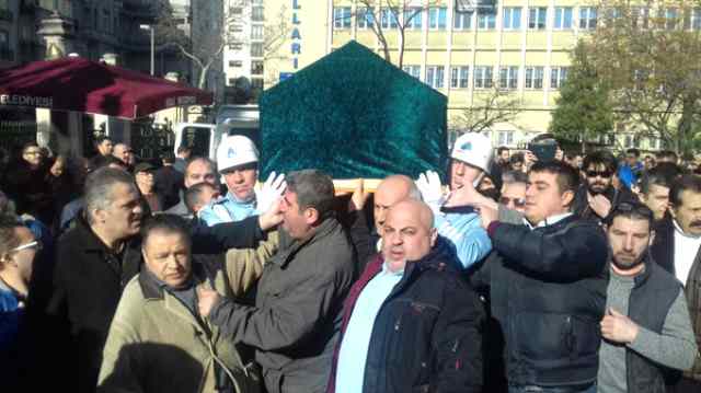 Hababam sinfinin məşhur aktyoru dəfn olunur -  FOTOLAR