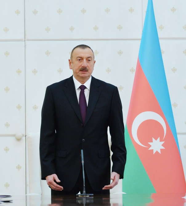 İlham Əliyev nazirləri    TOPLADI - FOTOLAR