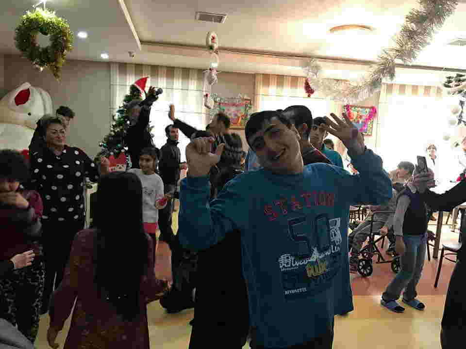 Oyuqçular yaşıdlarını sevindirdilər - FOTO