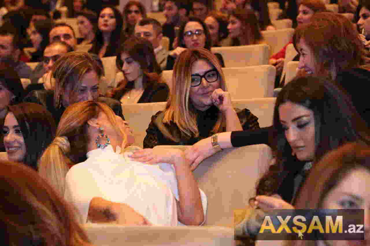 Aygün Kazımova ilə Zülfiyyə Xanbabayeva illər sonra barışdı -  FOTOLAR