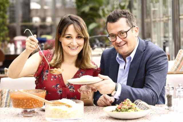   Atam küsər deyə öpüşmə səhnəsi yazmıram  - FOTO