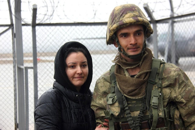 200 türk komando Afrinə yola düşdü -  FOTO