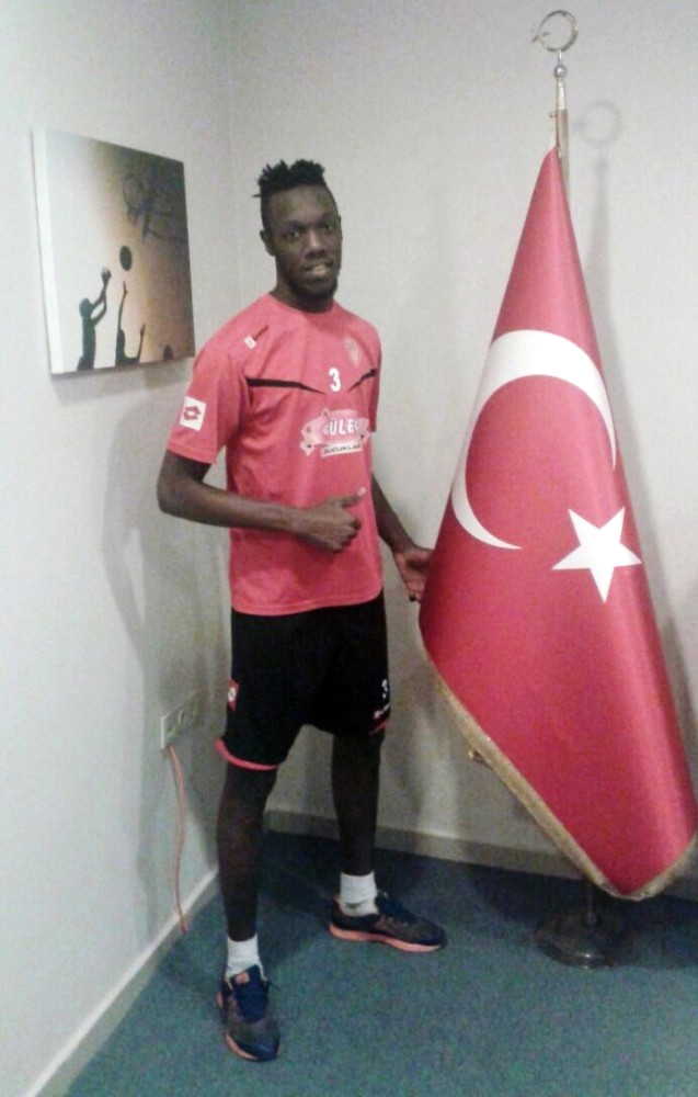  Türkiyə klubu Qurbanovdan sonra daha bir futbolçu aldı  - FOTO